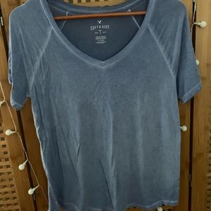 american eagle t-shirt